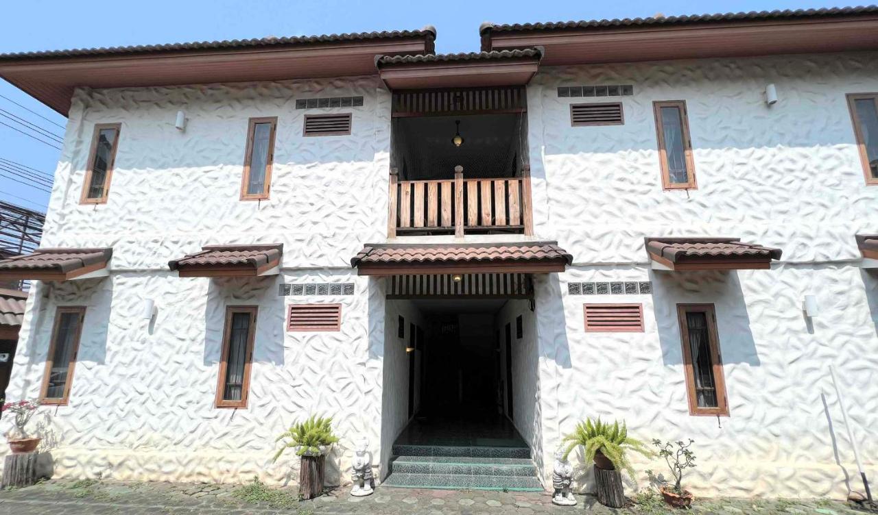 Plumeriahome Near Walking Street Chiang Mai Exterior foto